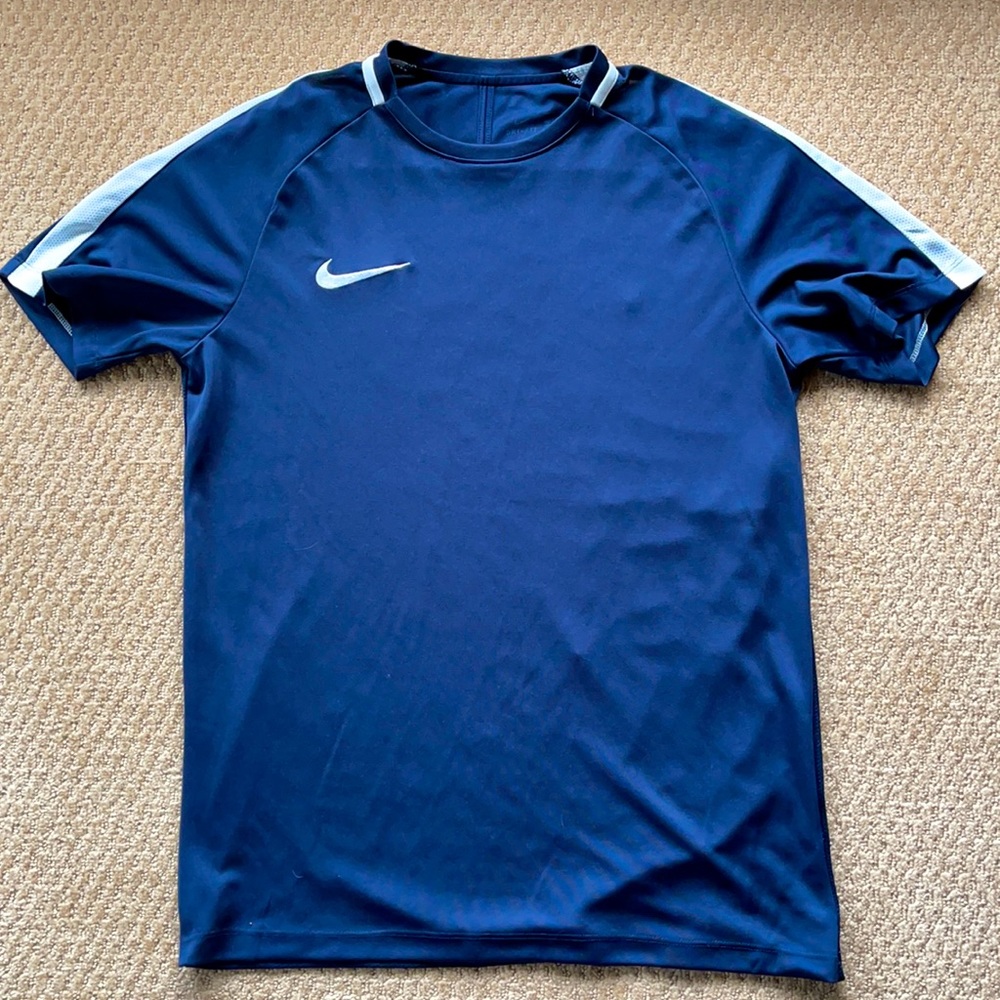 Men’s Nike Training Shirt (M)